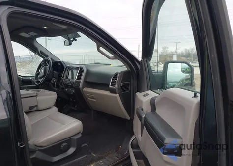 2016 Ford F-150 Xlt z USA, uszkodzony, nr VIN 1FTMF1EFXGKD49510